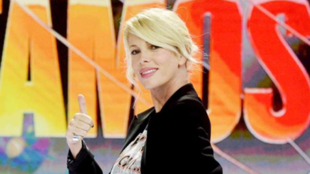 © agenzia
