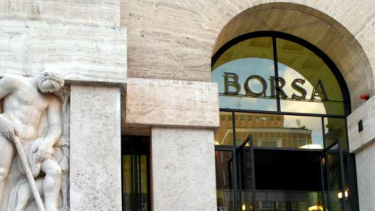  © agenzia