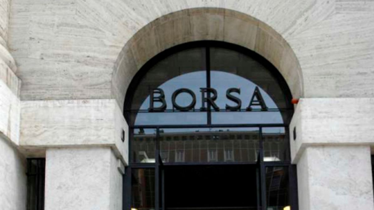  © agenzia