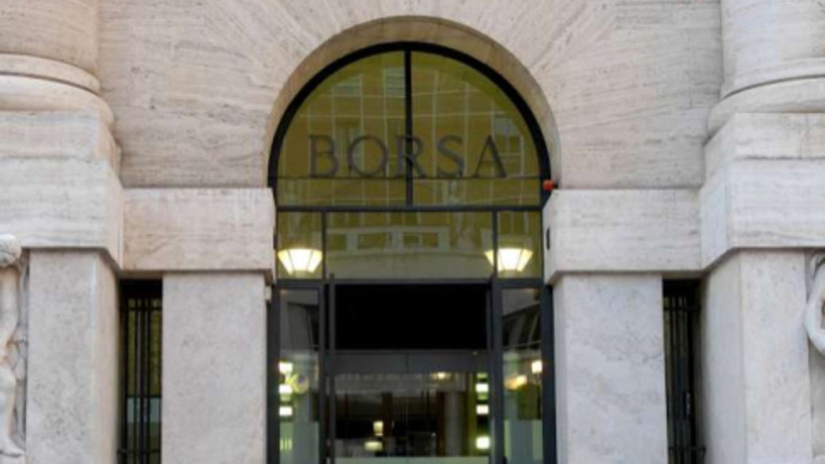  © agenzia