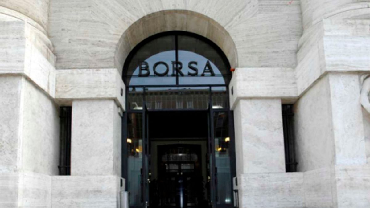  © agenzia