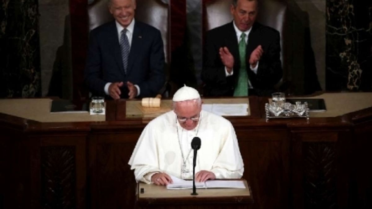 
    © -afp