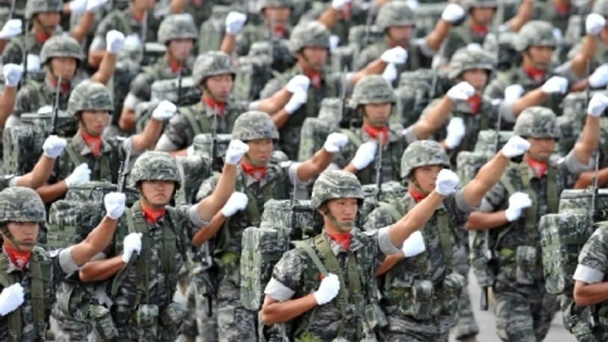 
    © -afp