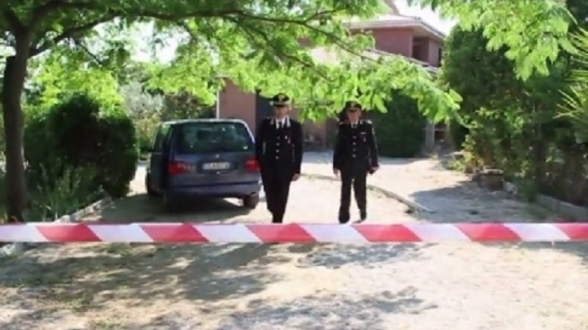 
      foggia carabinieri
    © da-video