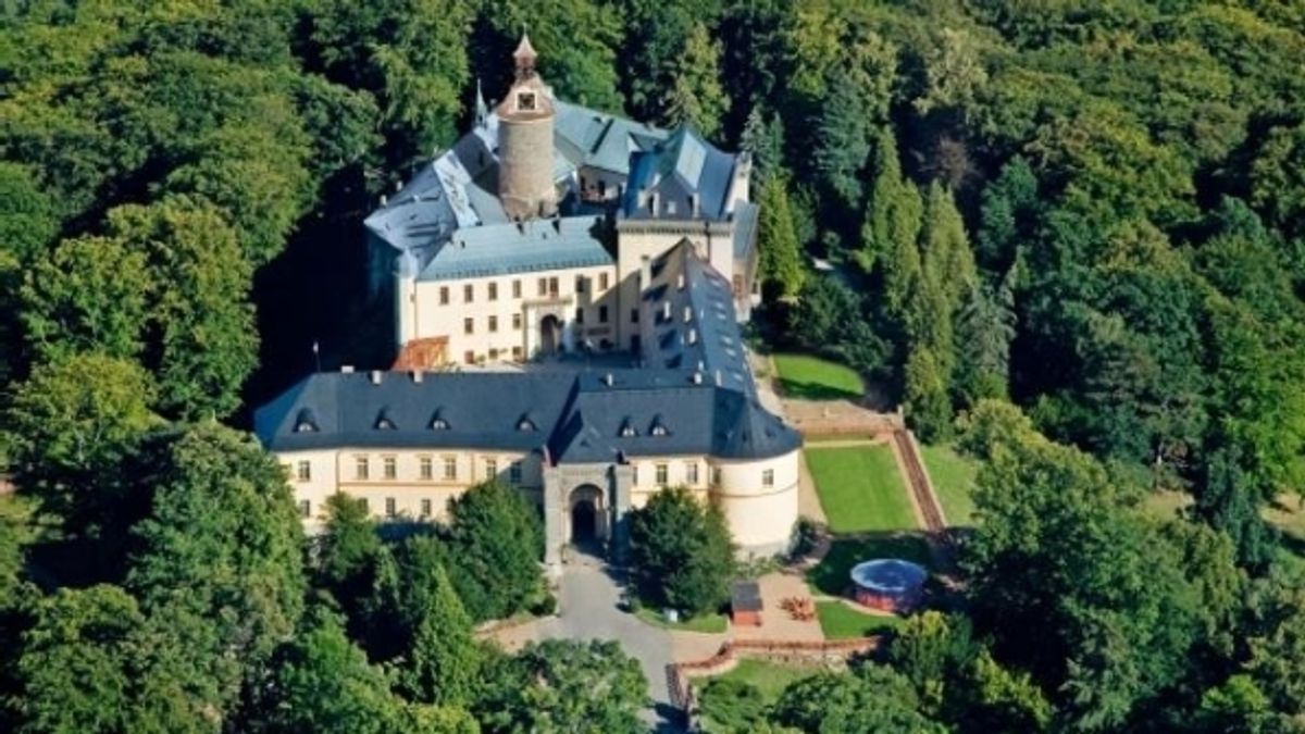 
      Chateau Zbiroh
    © ente-del-turismo