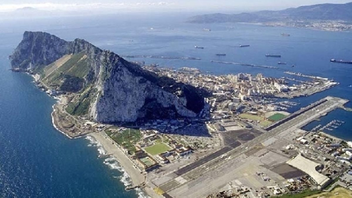 
      Gibraltar Airport - Gibilterra 
    © dal-web