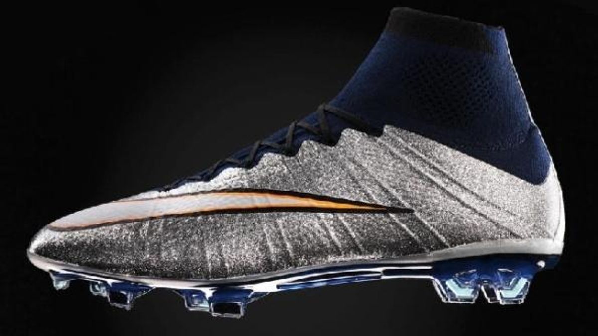 Nuove scarpe cristiano ronaldo best sale