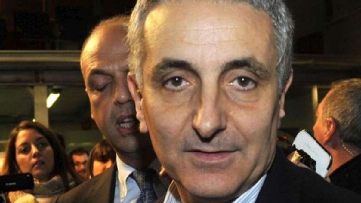  © agenzia