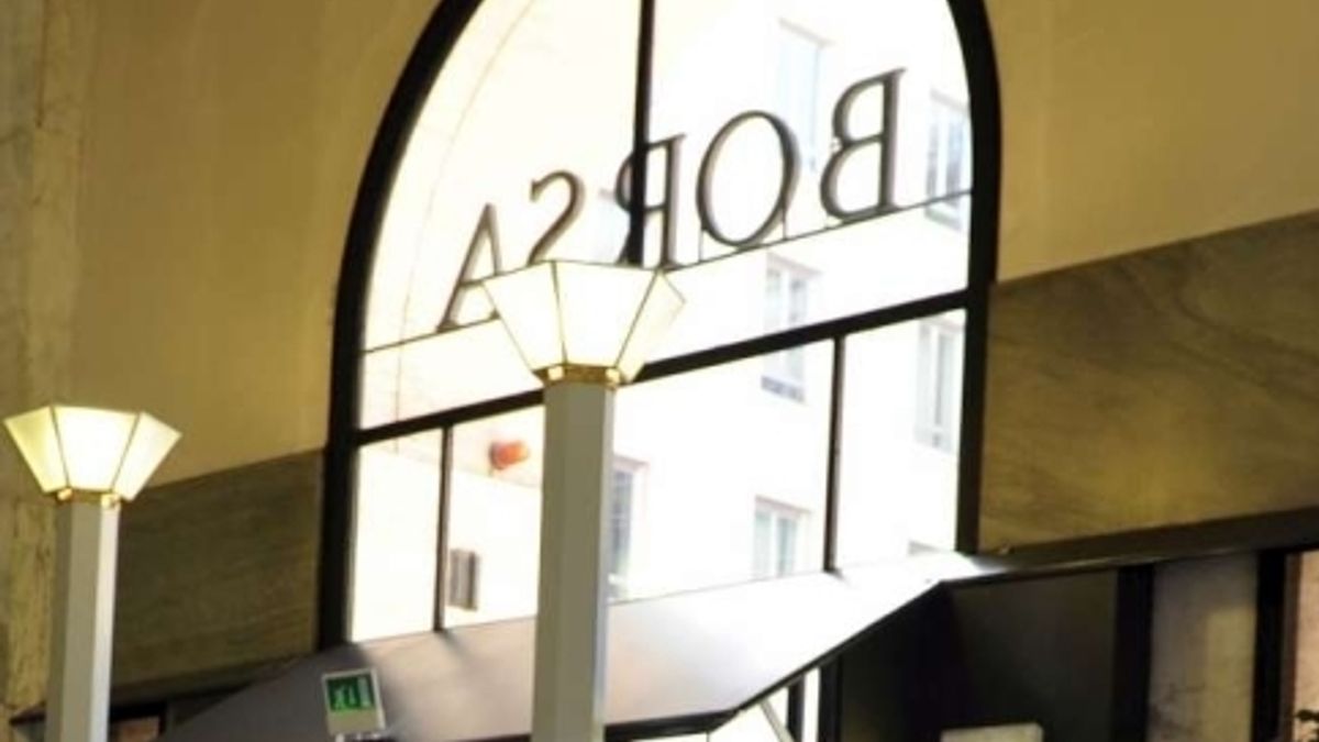  © agenzia