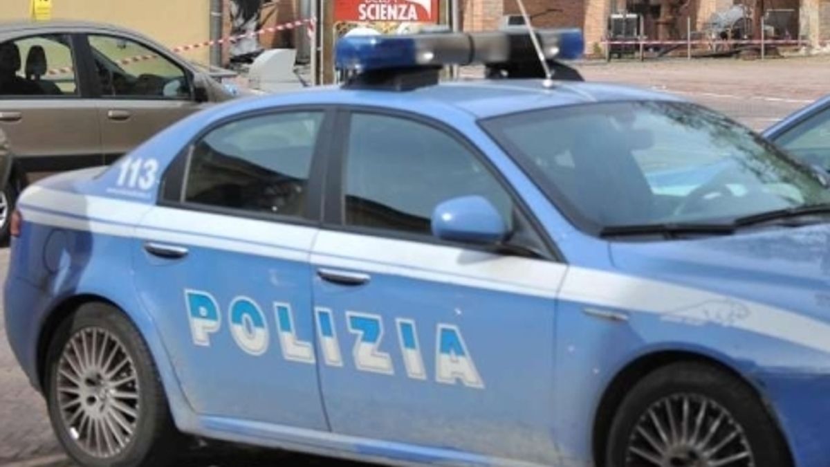  © agenzia