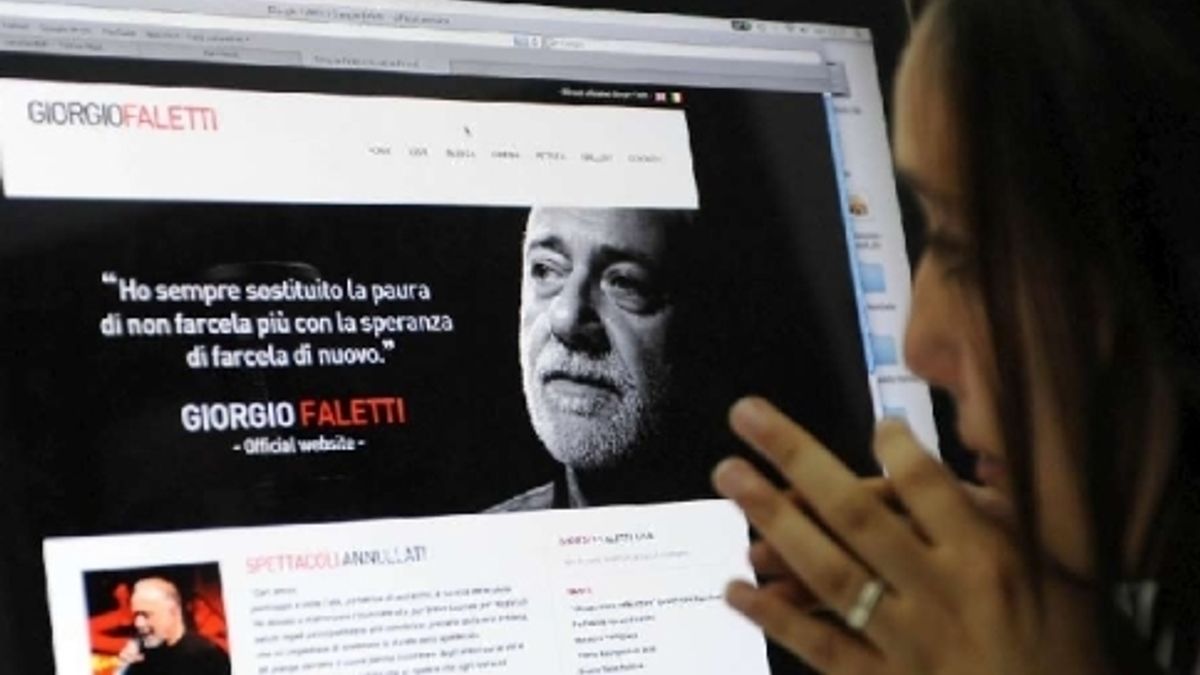  © agenzia