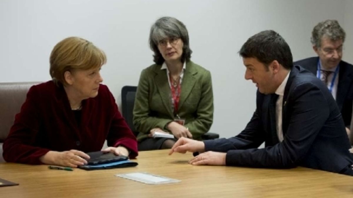  © agenzia