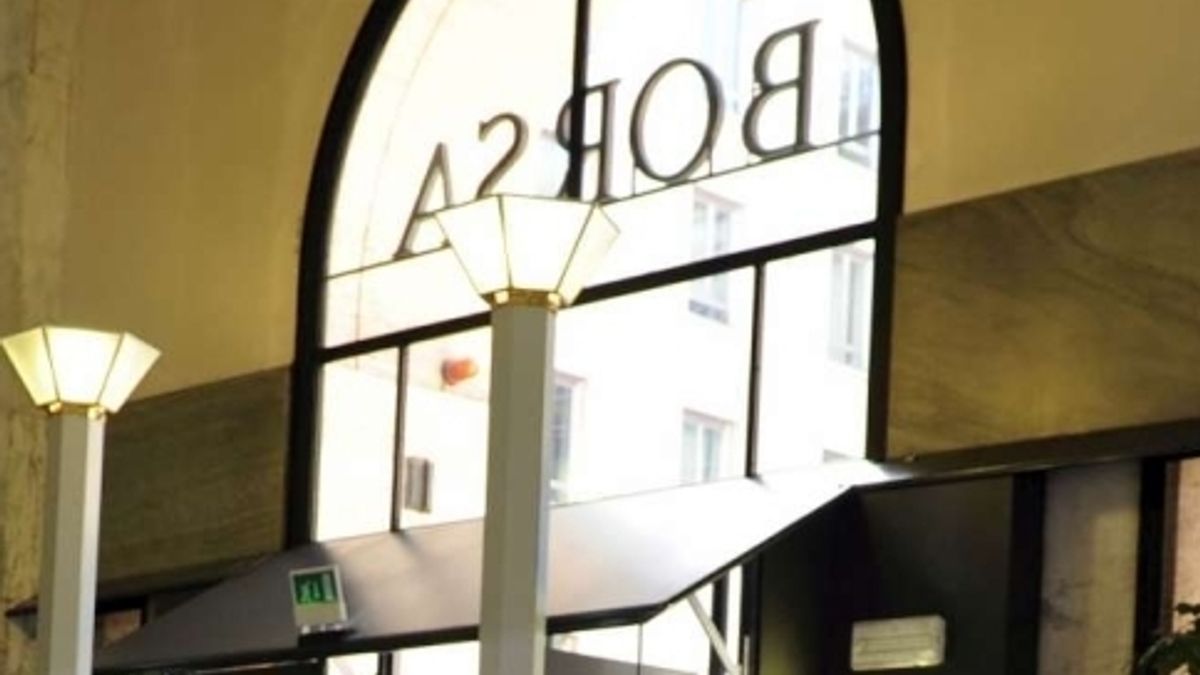  © agenzia