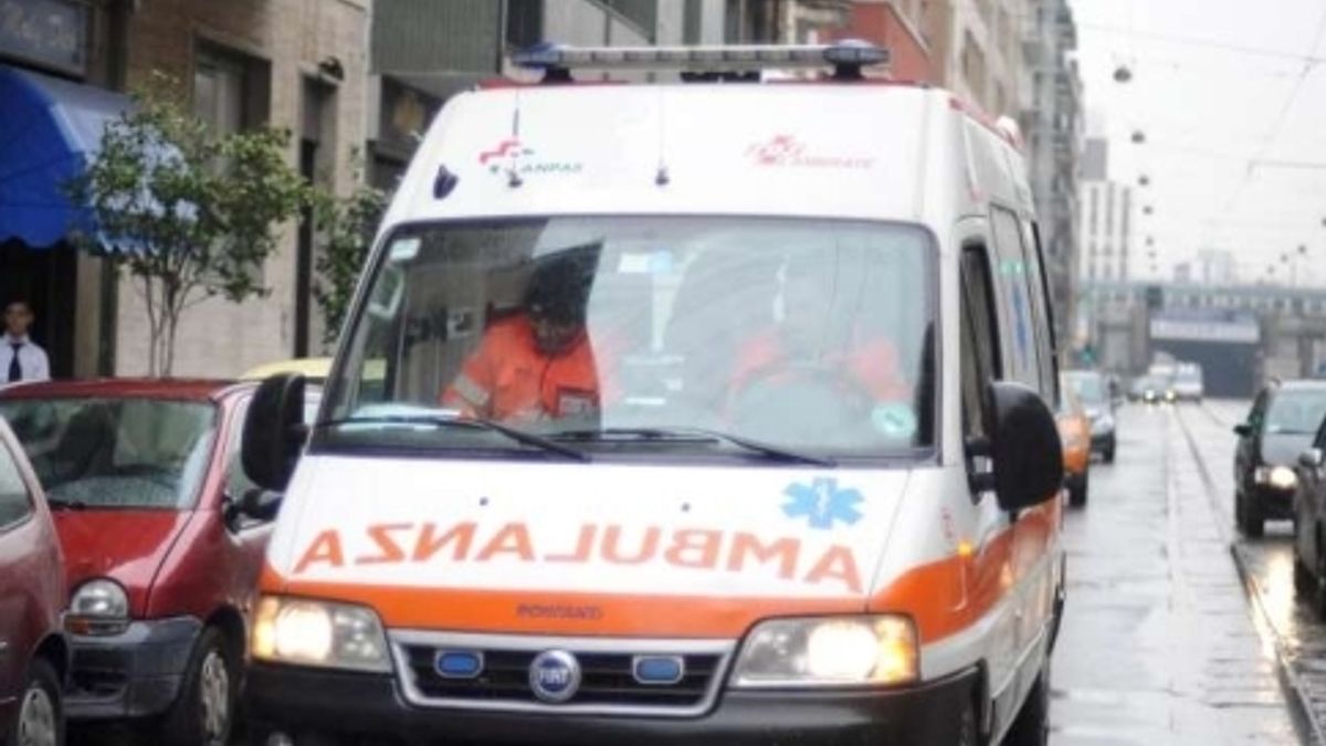  © Ansa