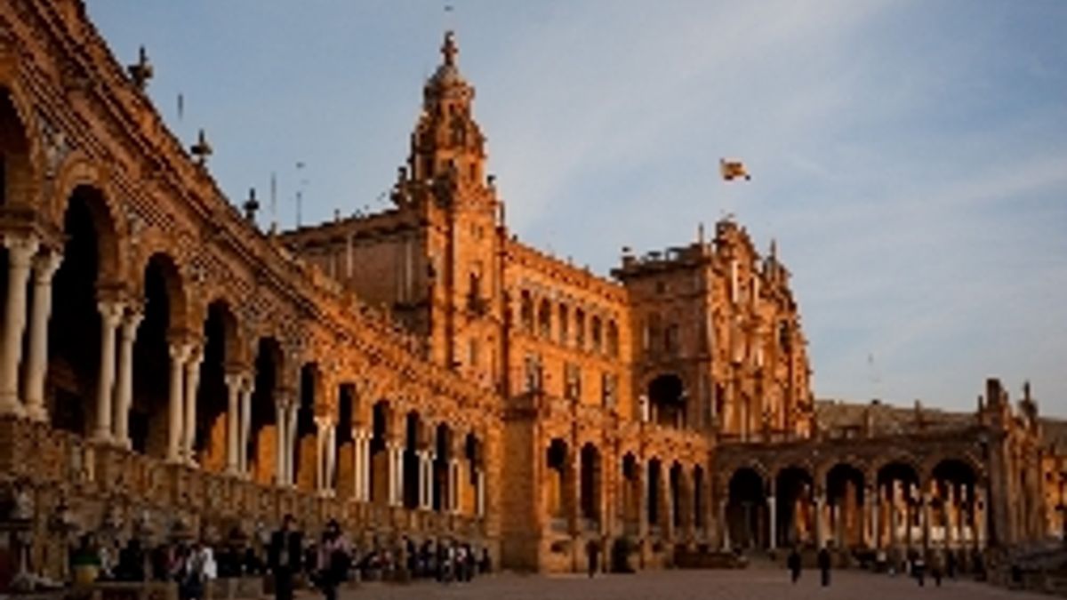  © Agenzia del Turismo
