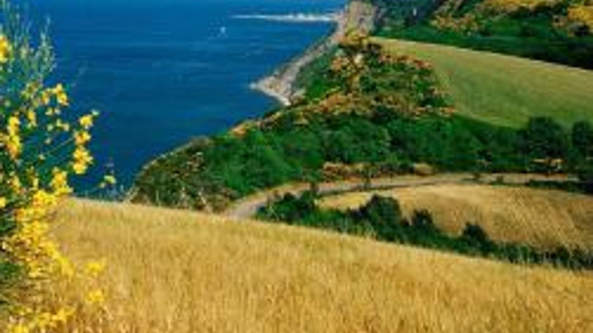  © Azienda promozione turistica
