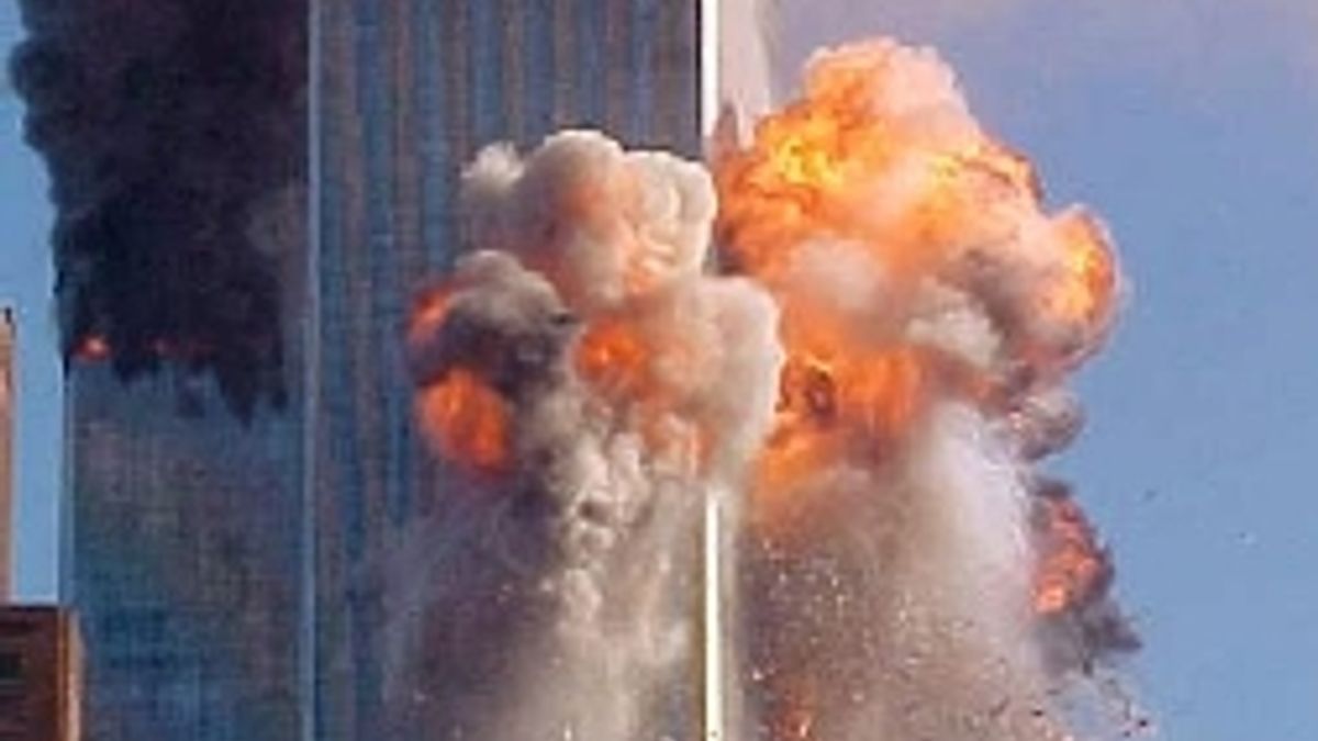 L'attacco alle Torri gemelle, l'11 settembre 2001 © Dal Web