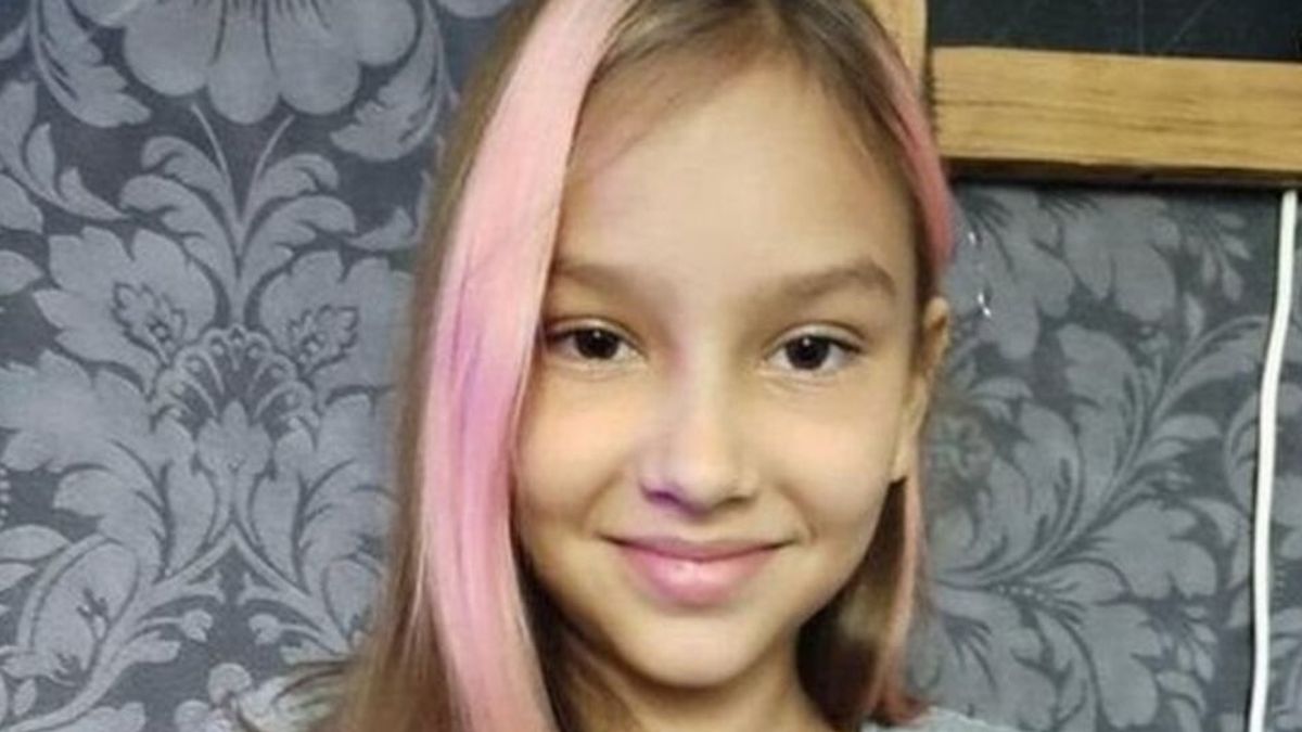 PolinaLa bambina frequentava l'ultimo anno della scuola primaria di Kiev. Uccisa insieme ai suoi genitori in uno scontro a fuoco durante un attacco russo. 