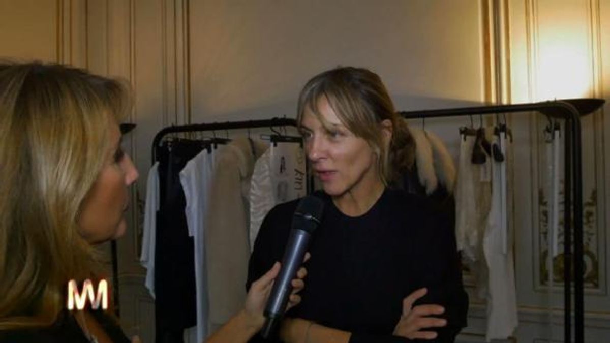 Jo Squillo intervista la stilista Cecilia Bönström. © tv-moda