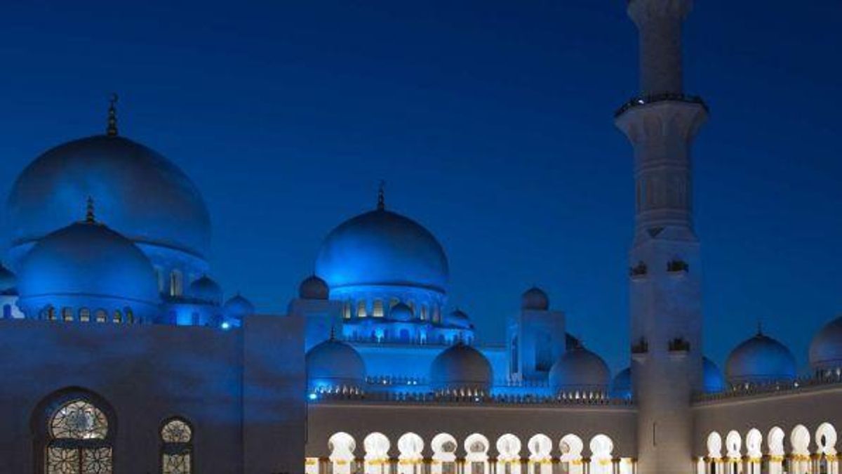 
      Grande Moschea Sheikh Zayed, Emirati Arabi Uniti
    © tripadvisor