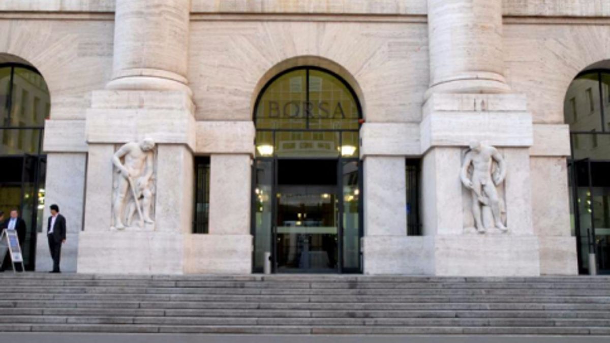  © agenzia