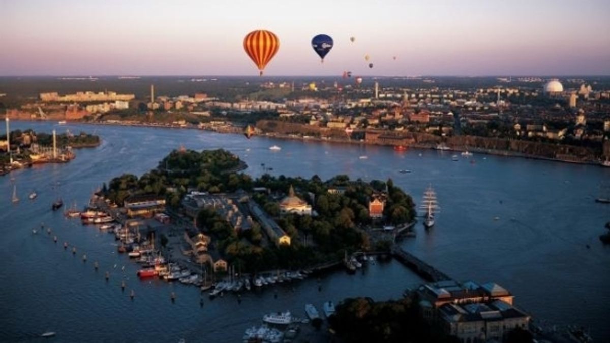 
      Stoccolma dall'alto<br />
    © dal-web