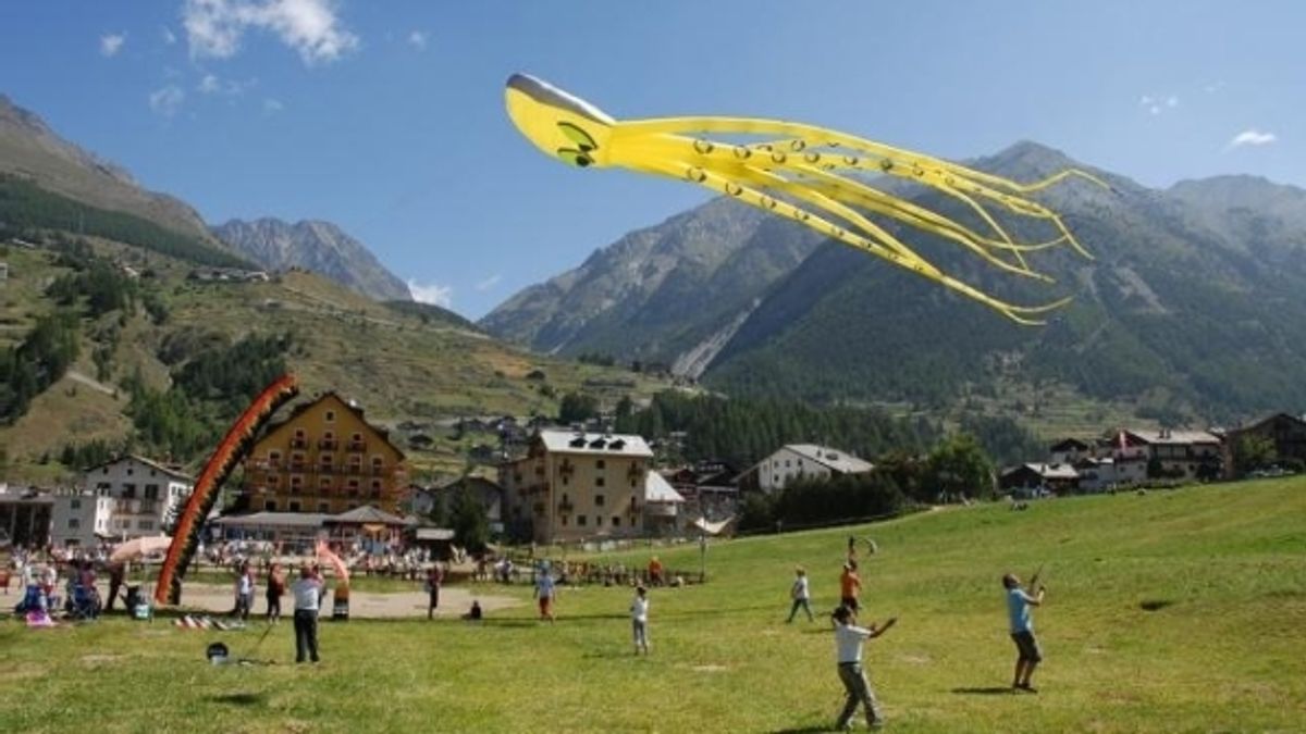 
      Cogne, il paese in festa
    © ufficio-stampa