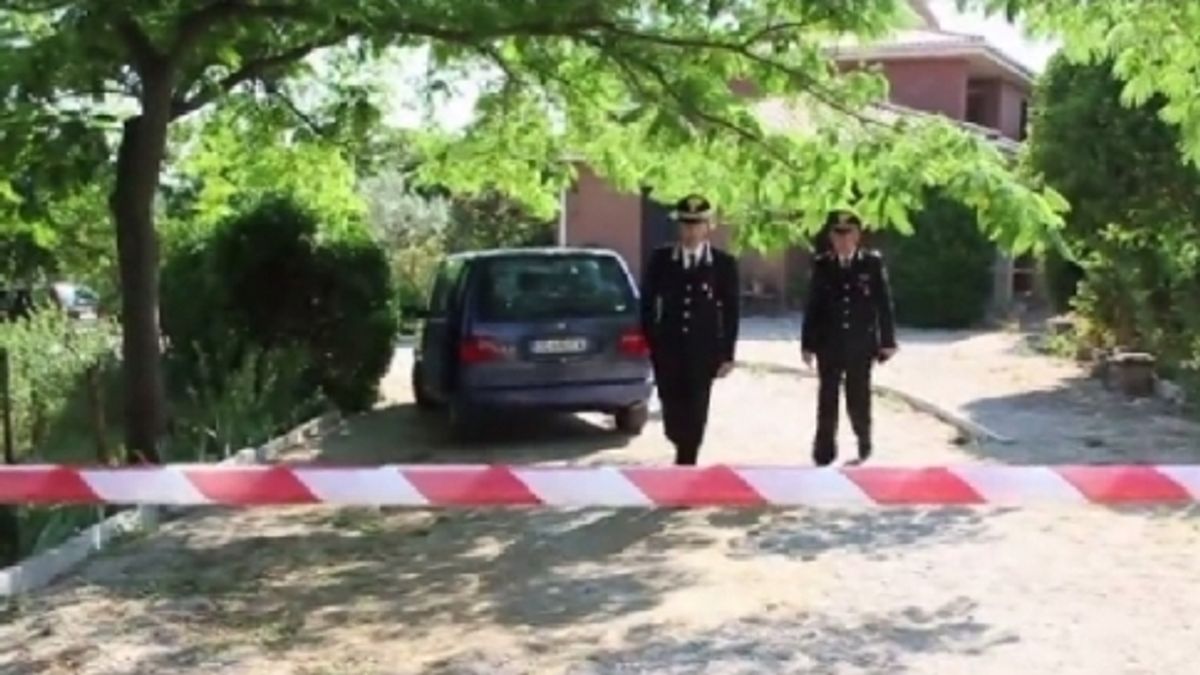 
      foggia carabinieri
    © da-video