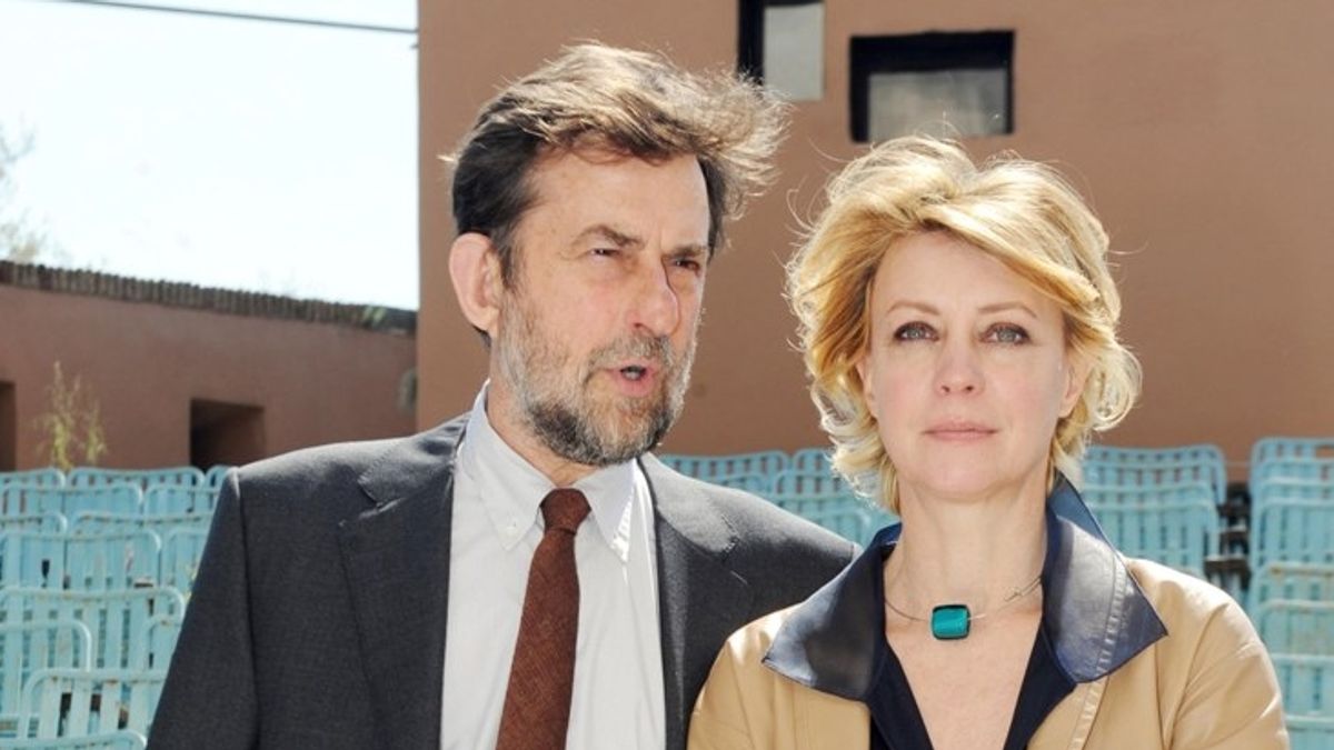  © agenzia