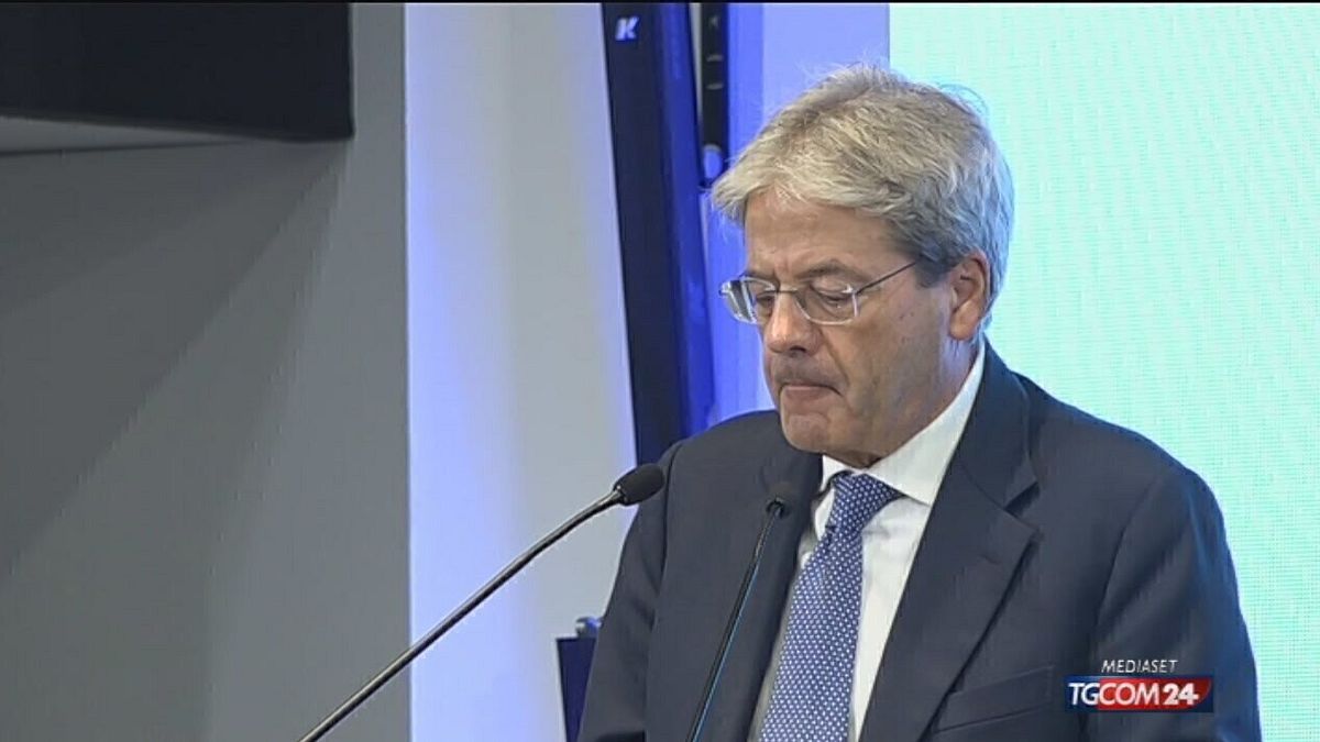 Gentiloni: "In tre anni recuperati 900mila posti di lavoro" © Tgcom24