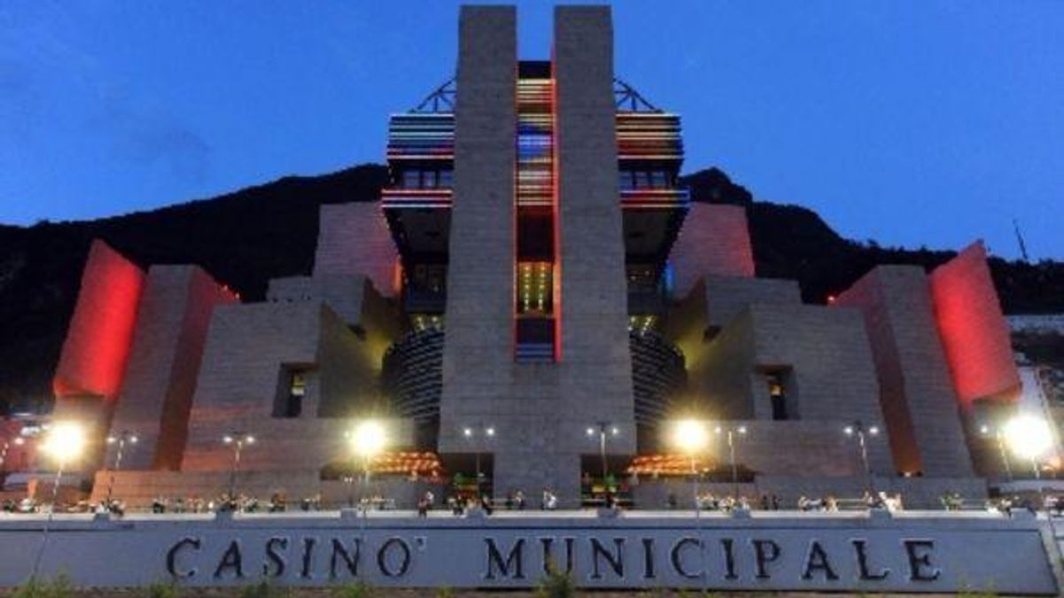 
      poker, IPT, casinò di campione
    © SportMediaset