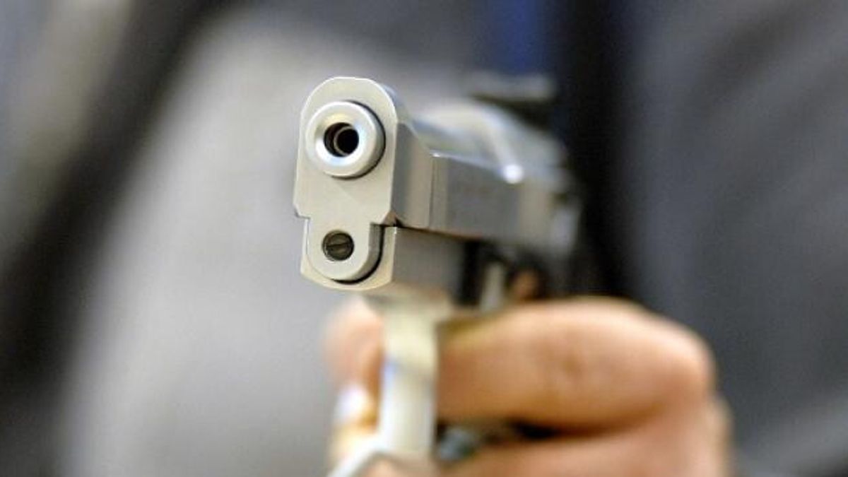 Pistola © Ansa