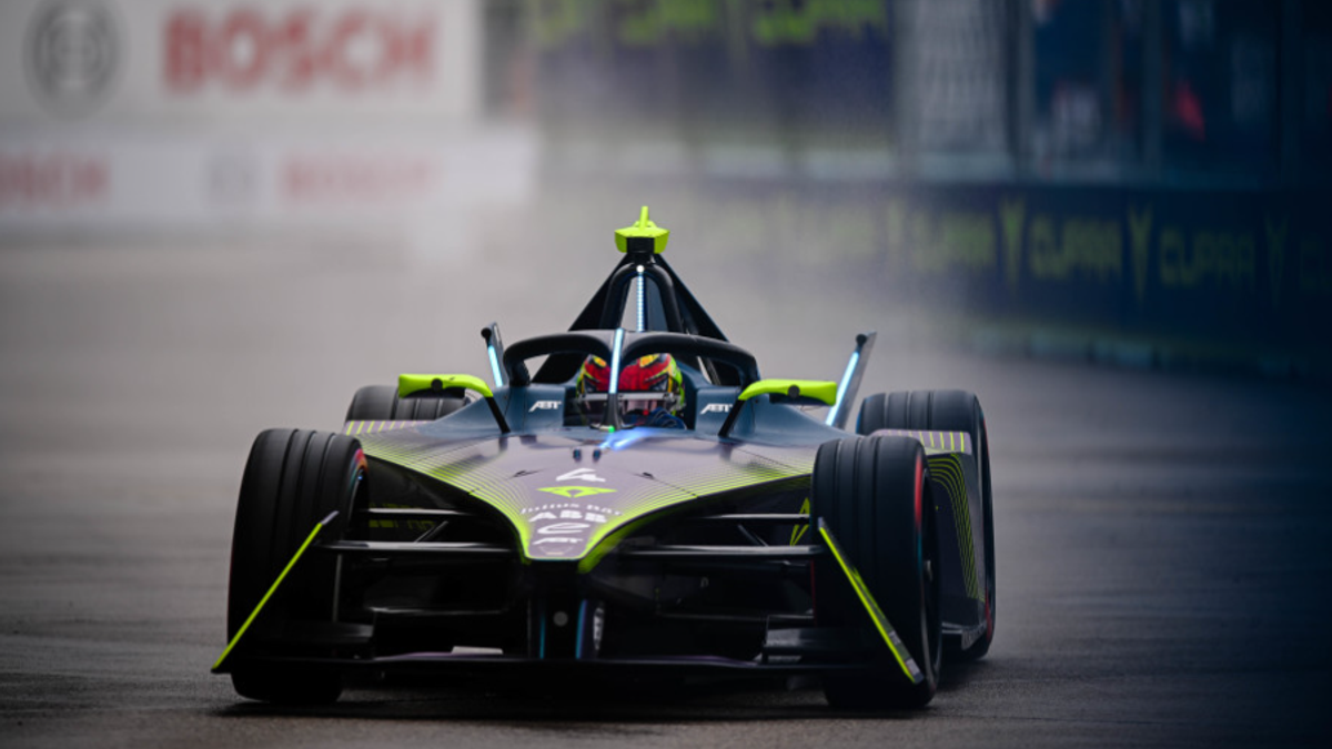  ©  FormulaE