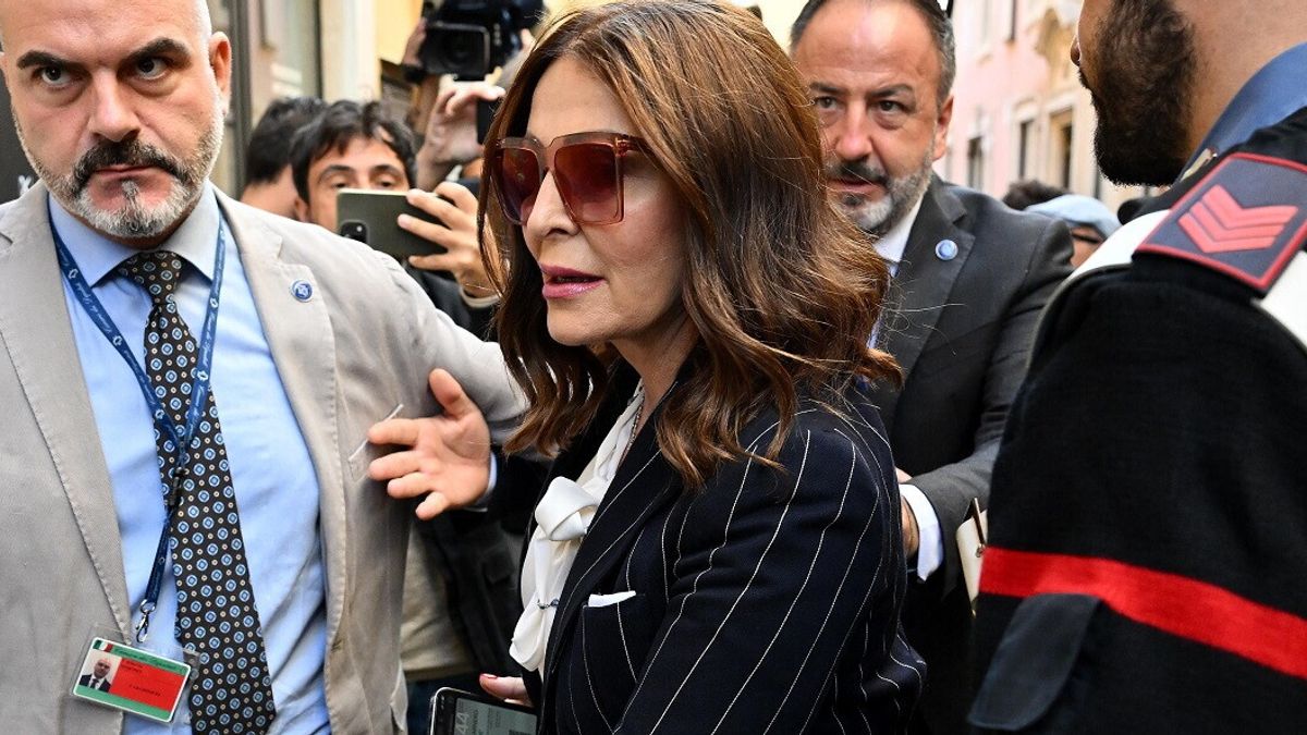 Daniela Santanchè arriva all'assemblea degli eletti di Fratelli d'Italia nell'Auletta dei gruppi parlamentari della Camera dei Deputati © Ansa