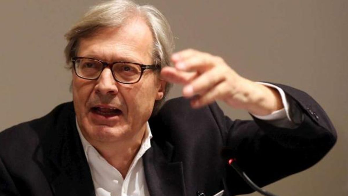 
      Vittorio Sgarbi
    © ansa