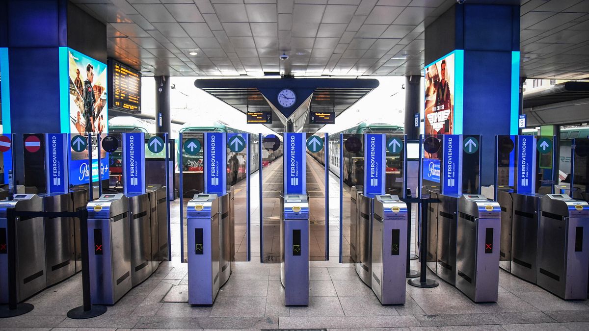 Sciopero Trenord alla stazione di Cadorna, Milano © Ansa