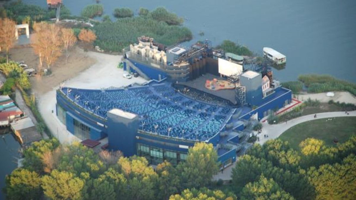 Teatro Puccini a Torre del Lago © ente-del-turismo