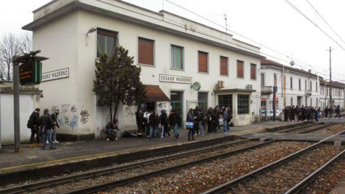  © agenzia