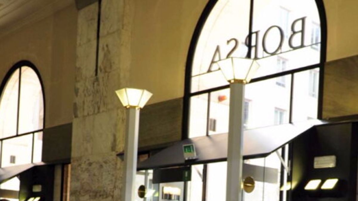  © agenzia