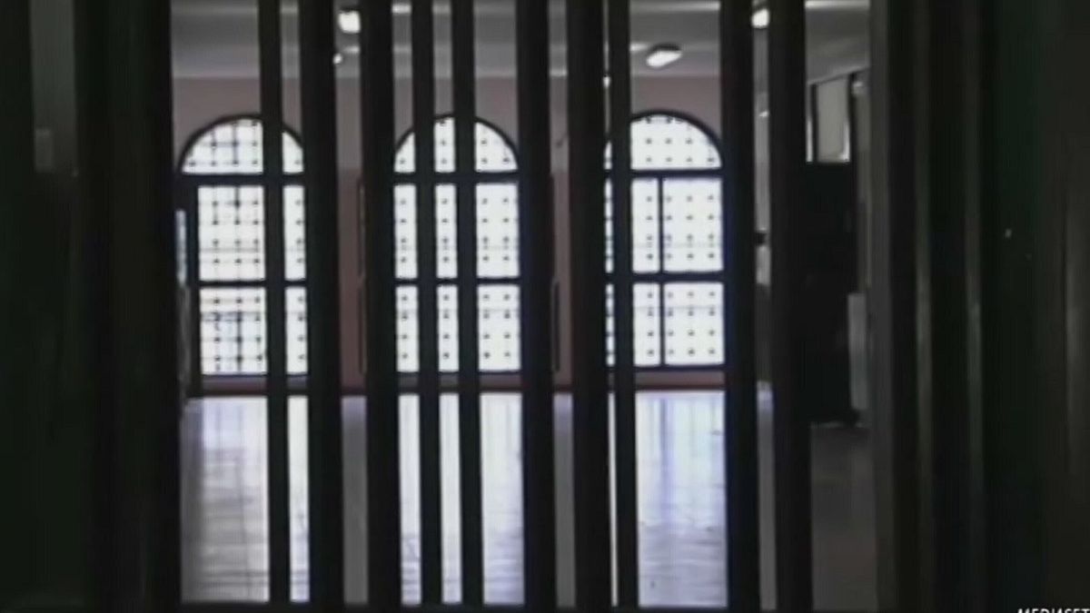 Rebibbia, 23enne partorisce in carcere: Cartabia invia gli ispettori © Da video