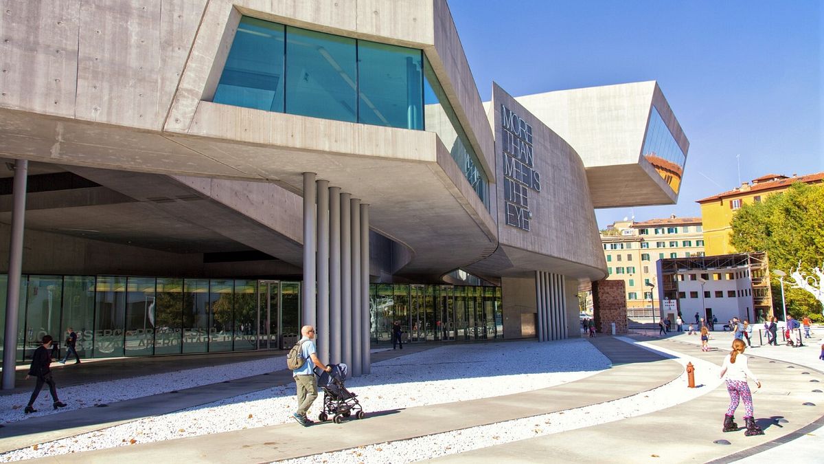  Museo Nazionale delle Arti del XXI Secolo MAXXI, Roma  © Istockphoto