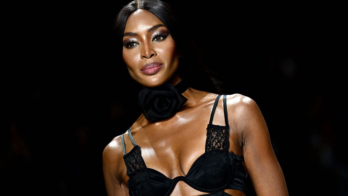 Dolce&Gabbana collezione donna primavera estate 2024. Naomi Campbell © Afp