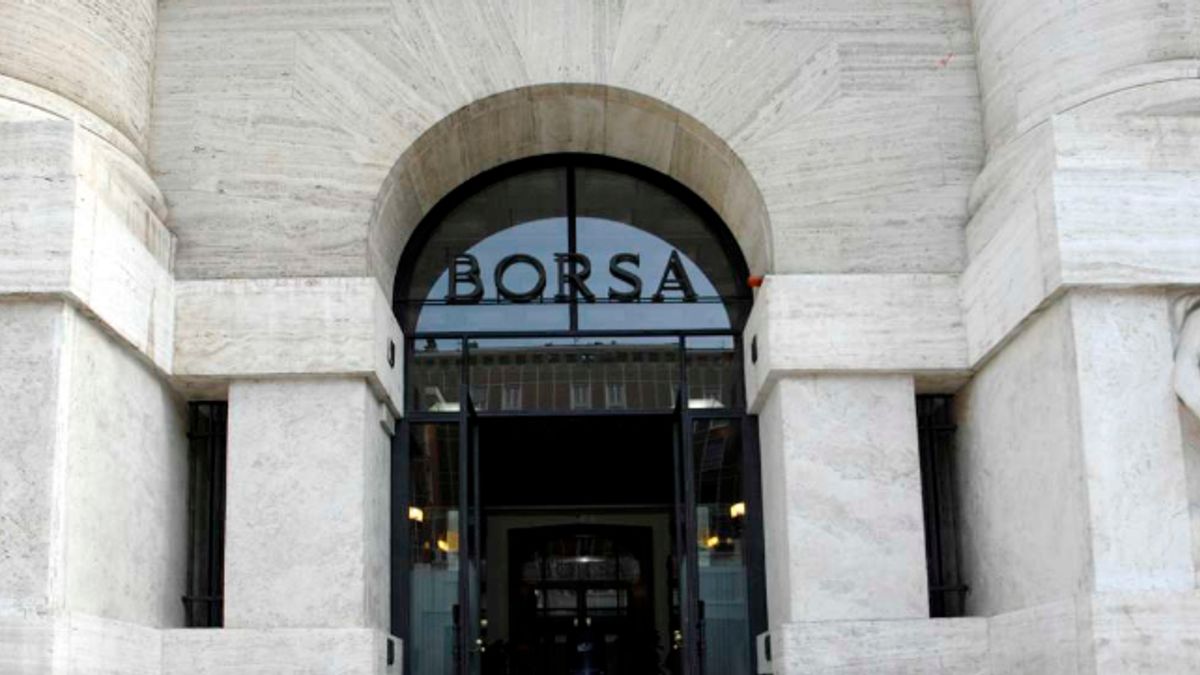  © agenzia