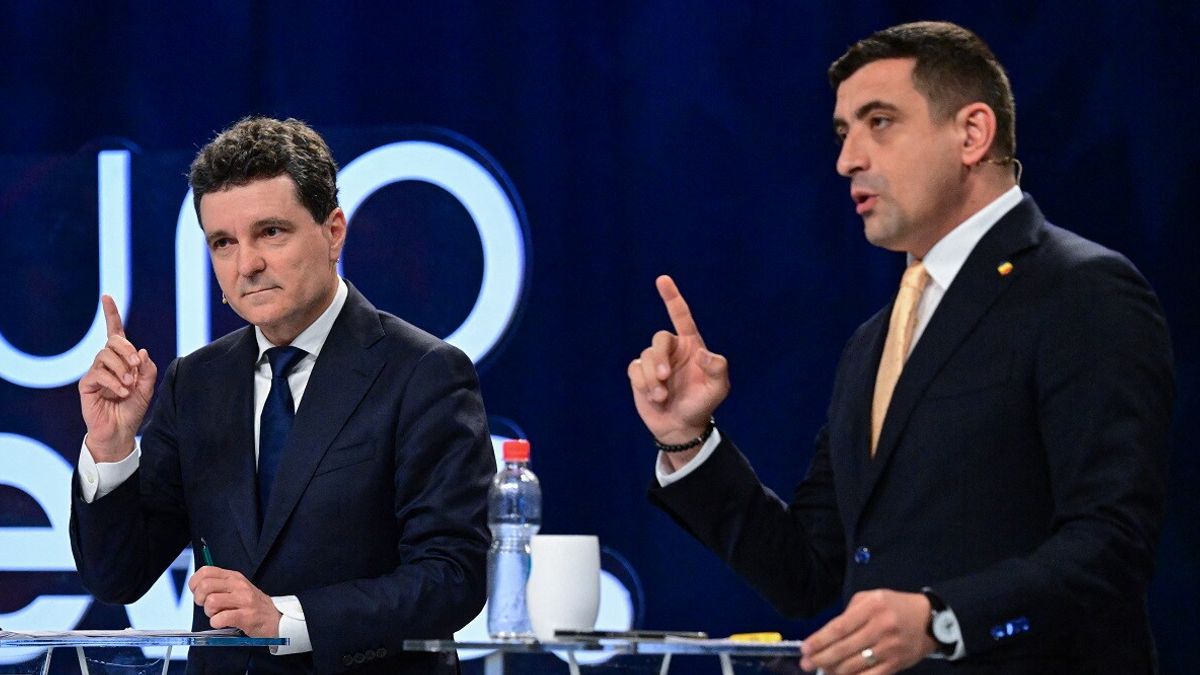 George Simion (a destra) e Nicusor Dan © Afp