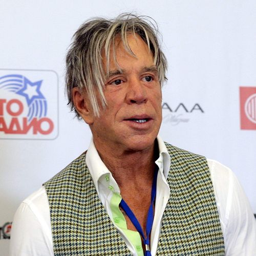 Mickey Rourke chiede aiuto ai fan: "Rischio lo sfratto"