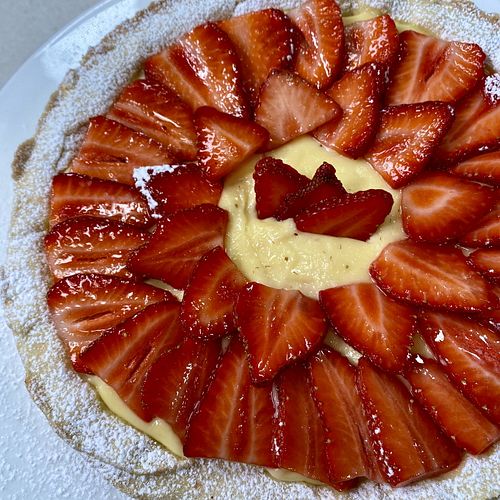 Crostata di crema e fragole