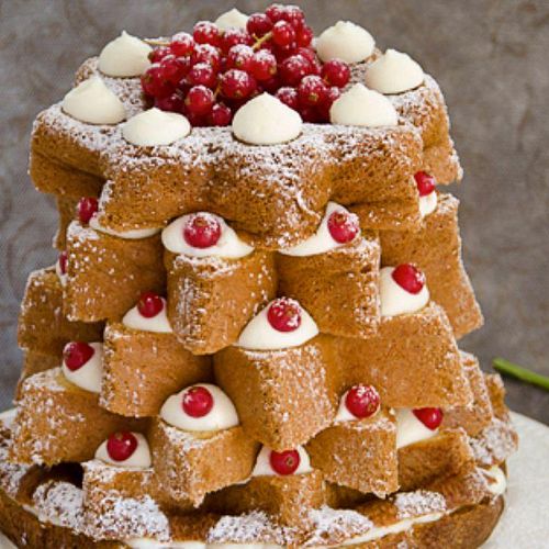 Albero di pandoro farcito