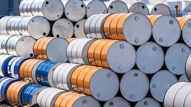 © Afp | barili petrolio