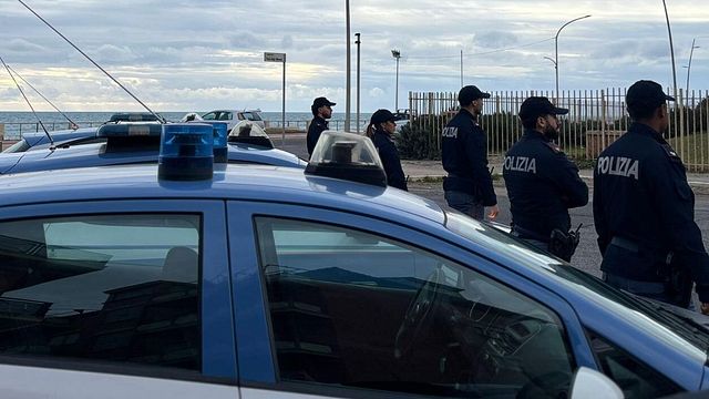 © Polizia 