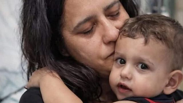 © Facebook |  La mamma del piccolo Domenico, Patrizia Mercolino, con suo figlio